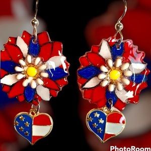 Red white blue patriotic flag flowers handpainted earrings w flag charm